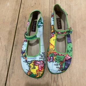 Hot Chocolate Map Shoes in size 39